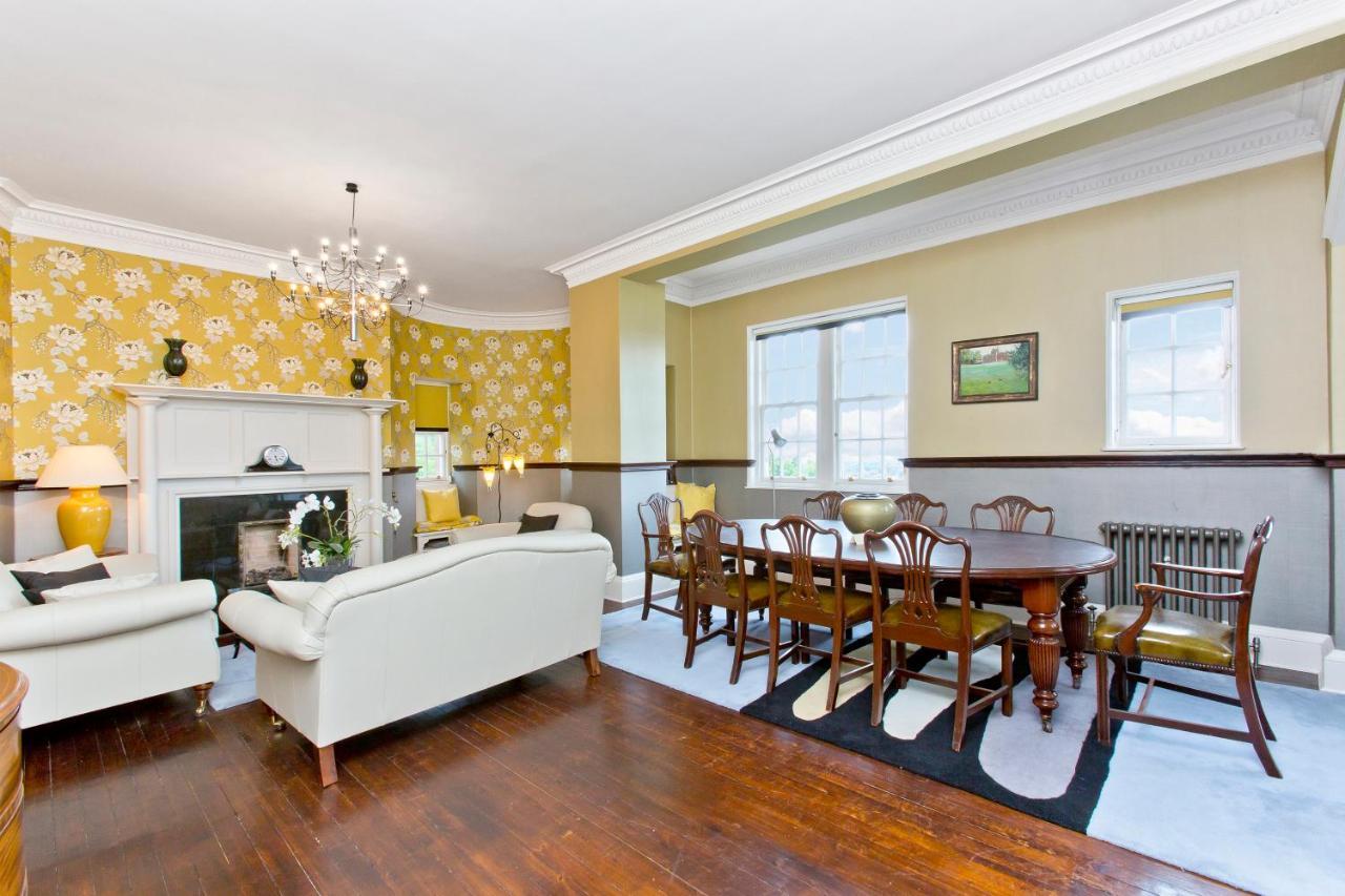 Luxury 3-Bedroom Apartment With Stunning Views At Ramsay Garden Édimbourg Extérieur photo