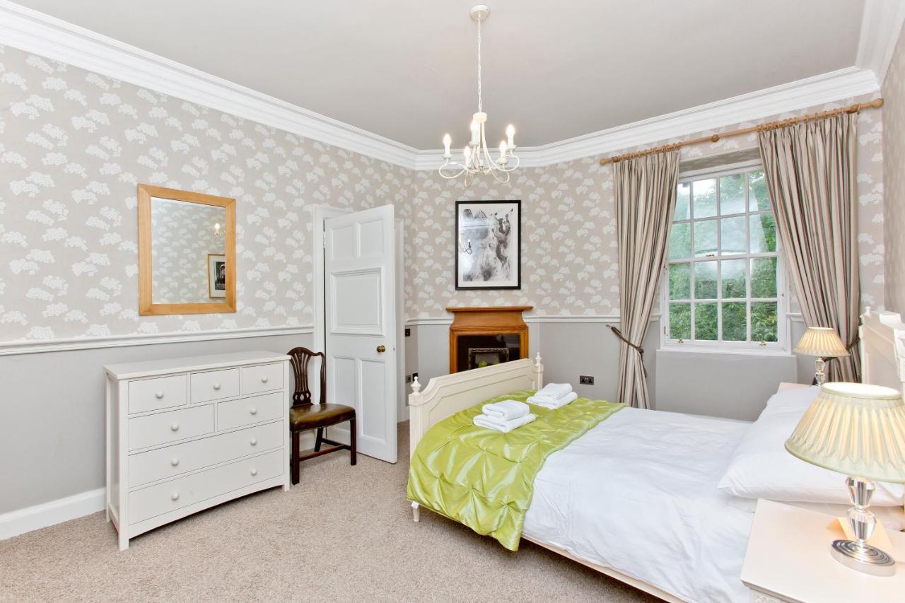 Luxury 3-Bedroom Apartment With Stunning Views At Ramsay Garden Édimbourg Extérieur photo